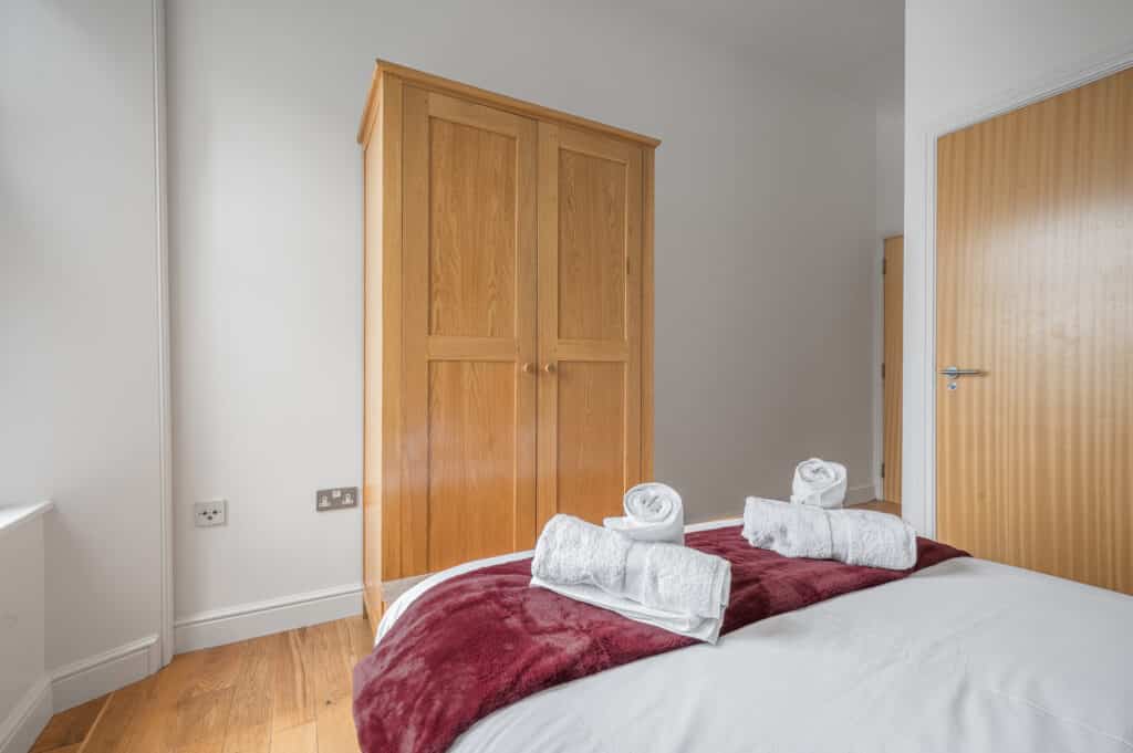 Chaucer Apartment, 9 Chaucer House